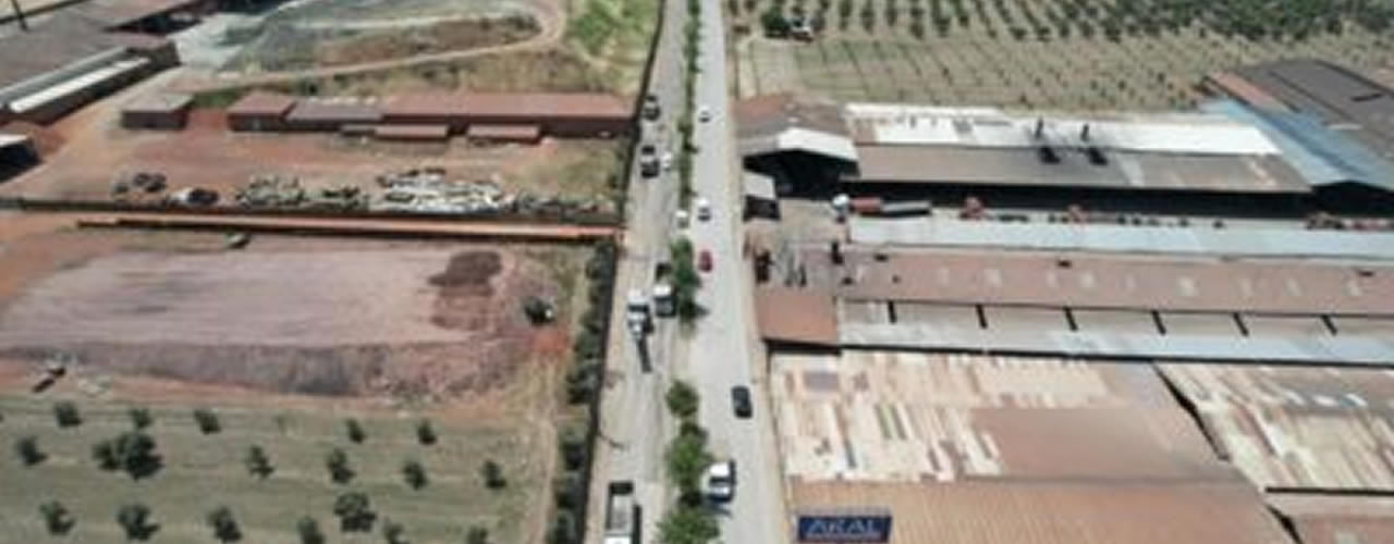 Ekipler Eski Manisa Yolunda