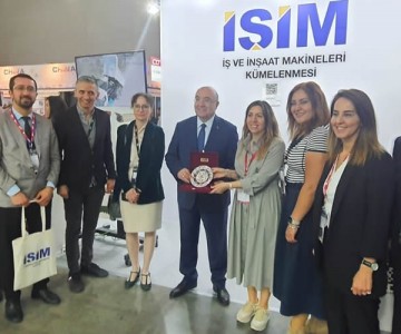 Türkiye Moskova Büyükelçisi Mehmet Samsar'dan Türk Markalarına Moral Ziyareti